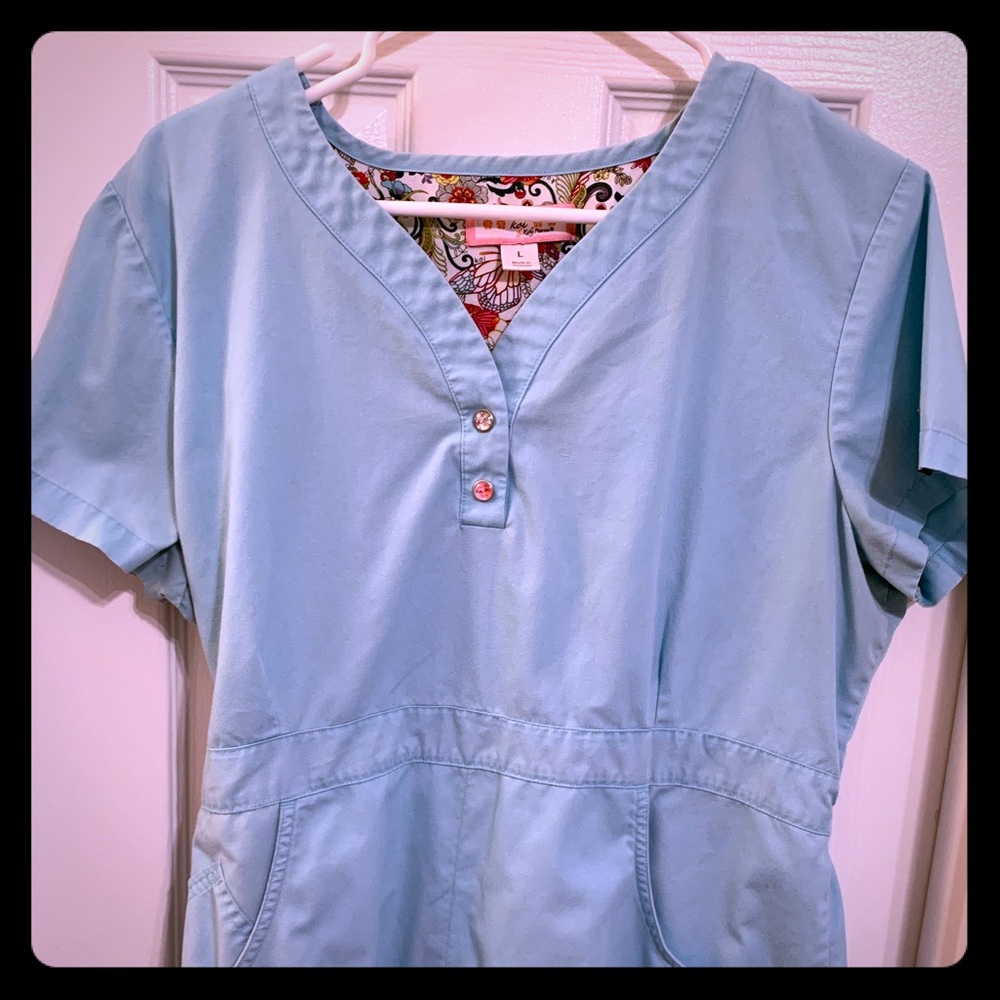 Koi scrub top
